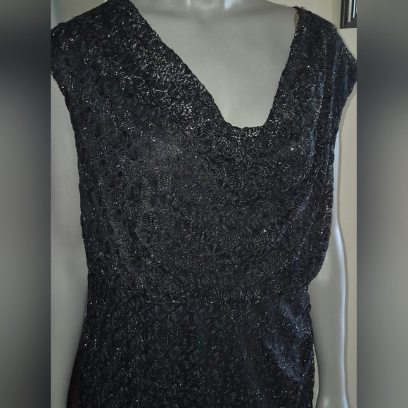 Connected Woman Cute Black Dress  glitters - Picture 6 of 16